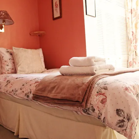 Konukevi Haven Crest 4*